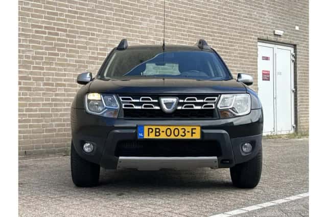 Dacia Duster (2014) thumbnail 4