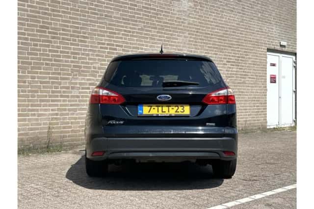 Ford Focus (2014) thumbnail 6