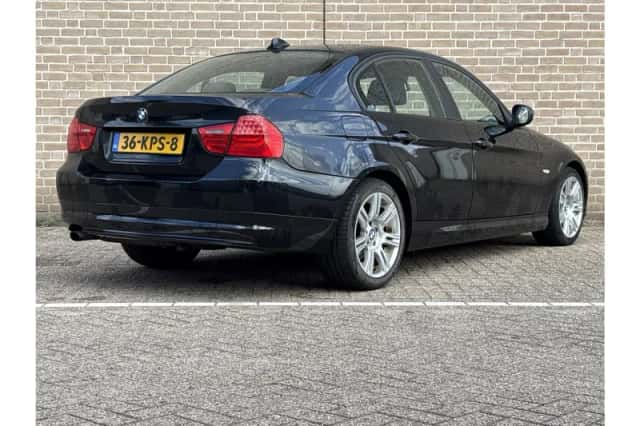BMW 3-Serie (2010) thumbnail 2