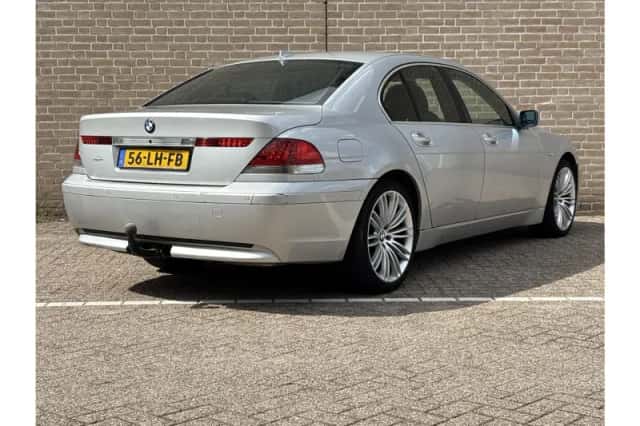BMW 7-Serie (2003) thumbnail 2