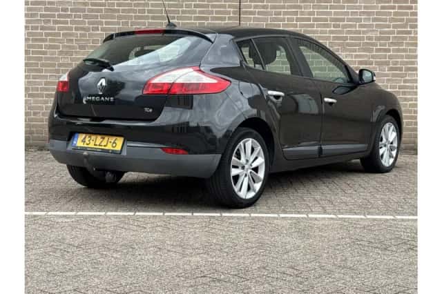 Renault Mégane (2010) thumbnail 2