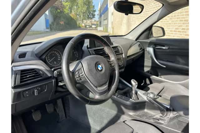 BMW 1-Serie (2011) thumbnail 3