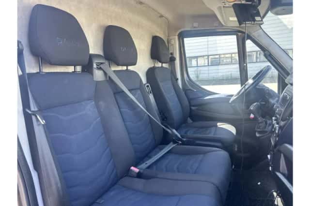 Iveco Daily (2018) thumbnail 4