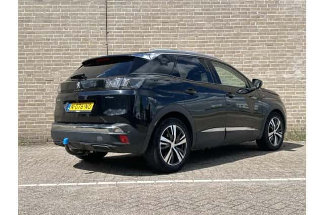 Peugeot 3008 (2021) thumbnail 2