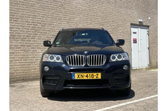 BMW X3 (2013) thumbnail 5