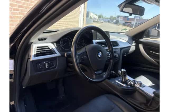 BMW 3-Serie (2013) thumbnail 3