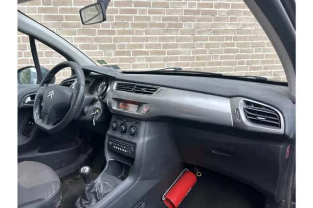Citroën C3 (2014) thumbnail 3