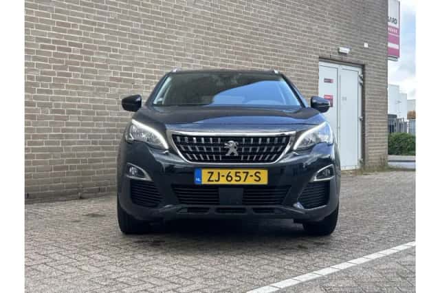 Peugeot 3008 (2019) thumbnail 5