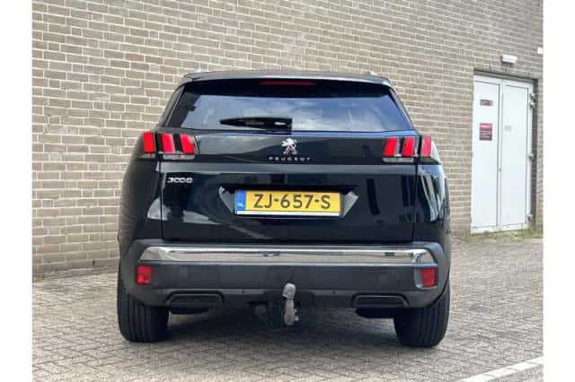 Peugeot 3008 (2019) thumbnail 6