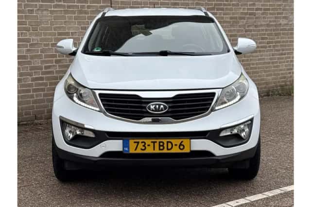 Kia Sportage (2012) thumbnail 5