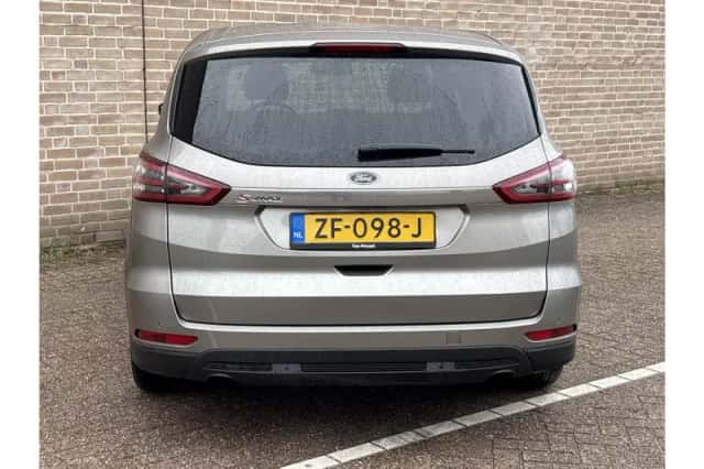Ford S-Max (2016) thumbnail 6