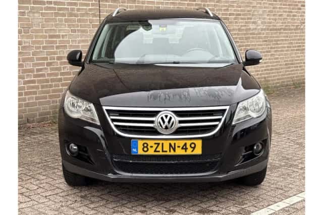 Volkswagen Tiguan (2009) thumbnail 5