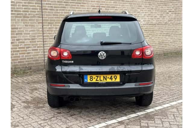 Volkswagen Tiguan (2009) thumbnail 6