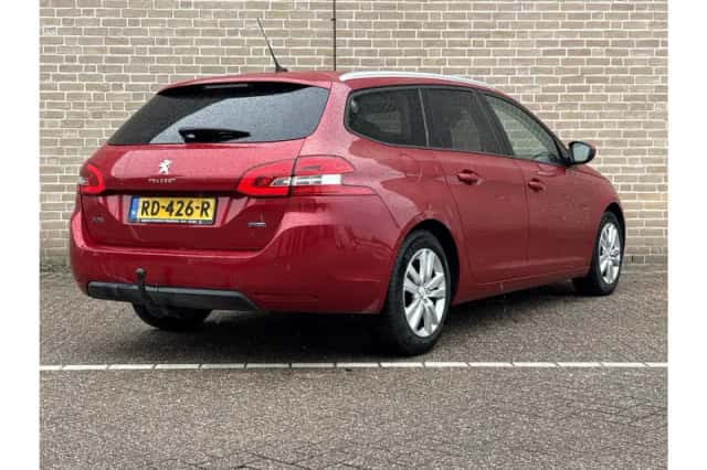 Peugeot 308 (2017) thumbnail 2