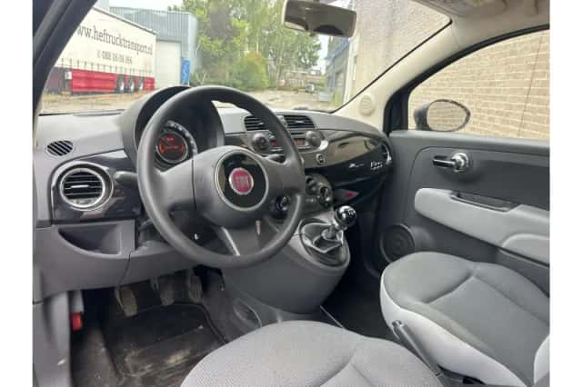 Fiat 500 (2015) thumbnail 3