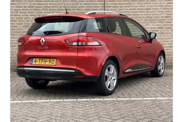 Renault Clio (2014) thumbnail 2