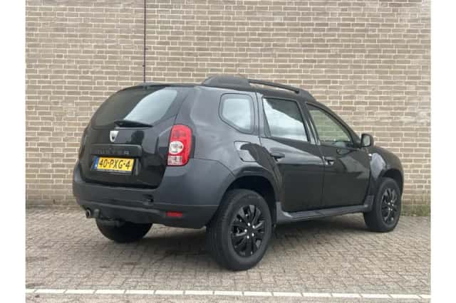 Dacia Duster (2011) thumbnail 2