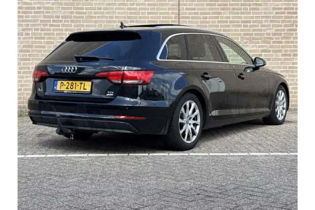 Audi A4 (2017) thumbnail 2