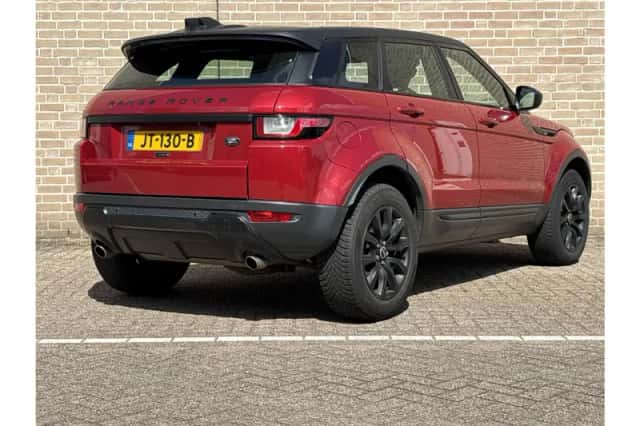 Land Rover Range Rover Evoque (2016) thumbnail 2