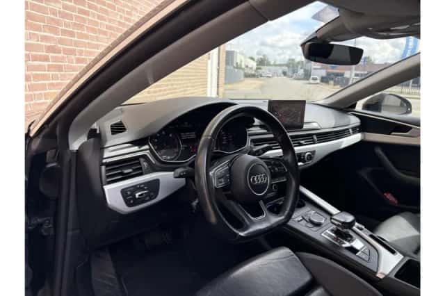 Audi A5 (2017) thumbnail 3