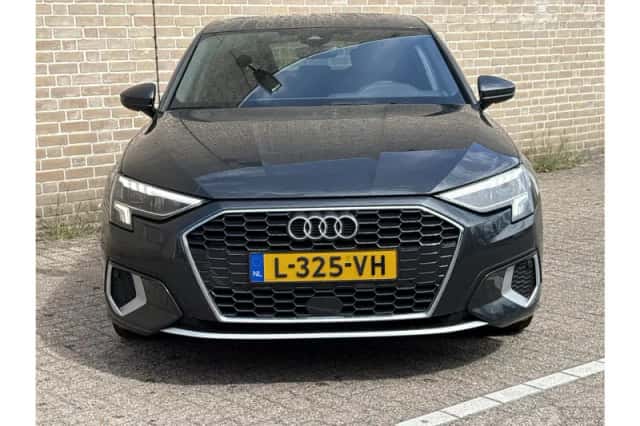 Audi A3 (2021) thumbnail 5