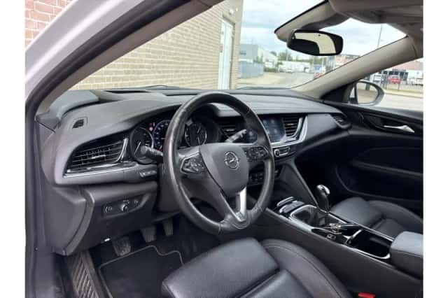 Opel Insignia (2020) thumbnail 3
