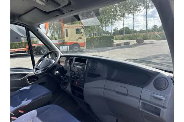 Iveco Daily (2009) thumbnail 3