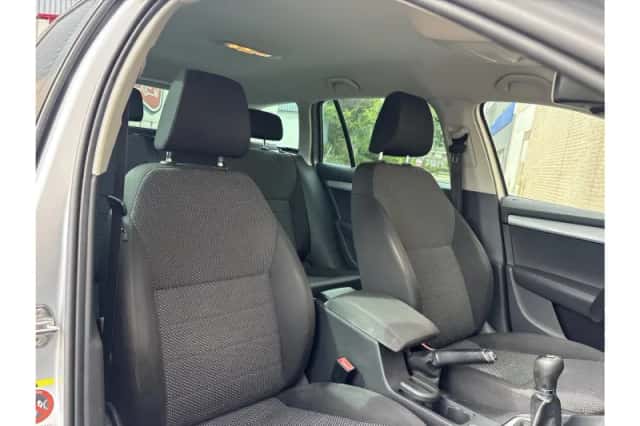 Škoda Octavia (2013) thumbnail 4