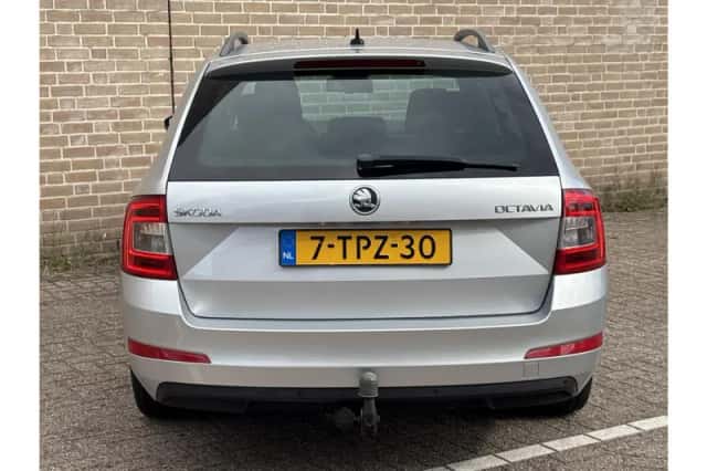Škoda Octavia (2013) thumbnail 6