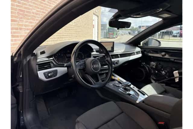 Audi A5 (2018) thumbnail 3