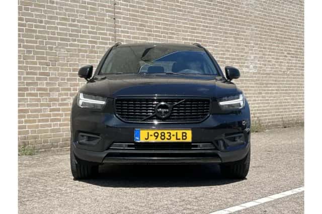 Volvo XC40 (2020) thumbnail 5