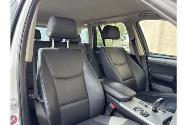 BMW X3 (2013) thumbnail 4