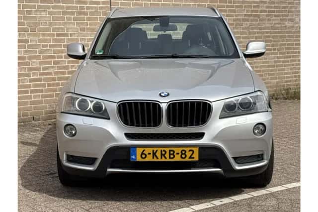 BMW X3 (2013) thumbnail 5