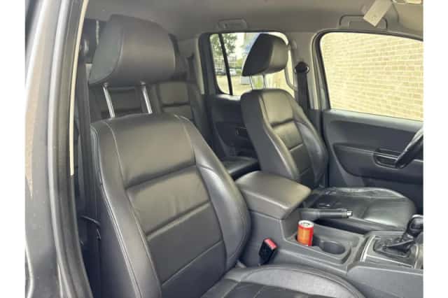 Volkswagen Amarok (2013) thumbnail 4