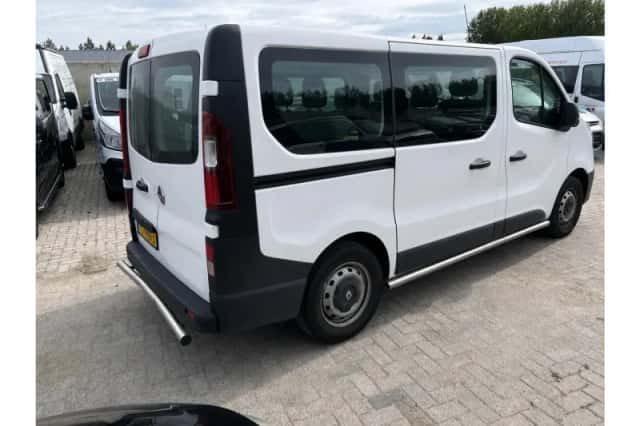 Renault Trafic (2018) thumbnail 2