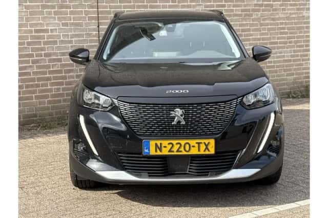 Peugeot 2008 (2022) thumbnail 5