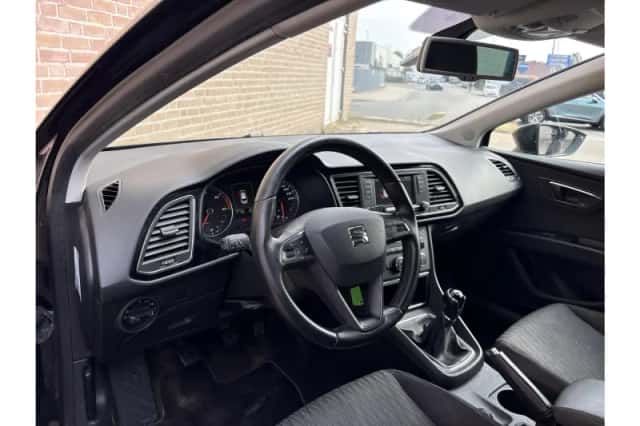 SEAT Leon (2014) thumbnail 3