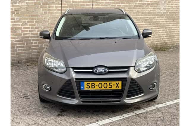 Ford Focus (2012) thumbnail 5