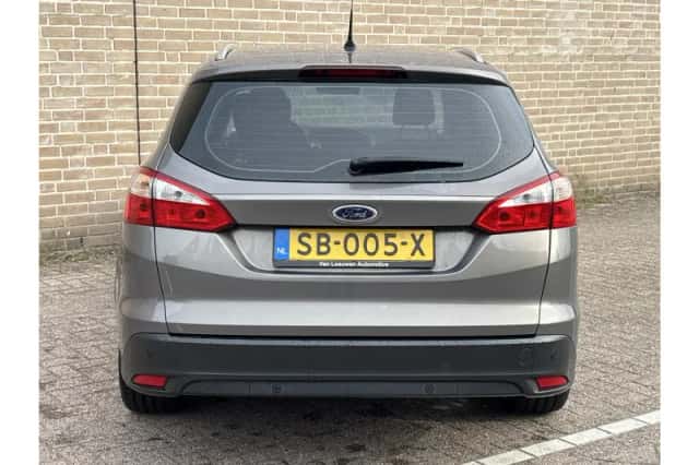 Ford Focus (2012) thumbnail 6