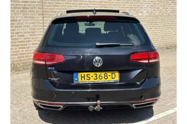 Volkswagen Passat (2015) thumbnail 6