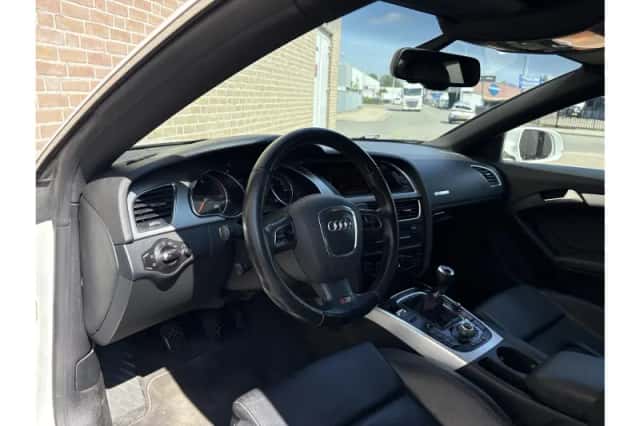Audi A5 (2010) thumbnail 3