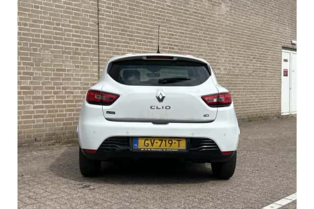 Renault Clio (2015) thumbnail 6