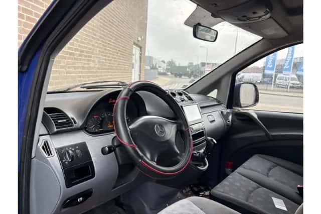 Mercedes-Benz Vito (2005) thumbnail 3