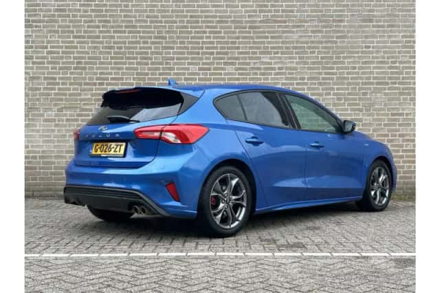Ford Focus (2019) thumbnail 2