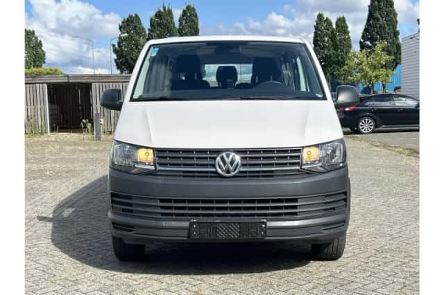 Volkswagen Transporter (2017) thumbnail 5