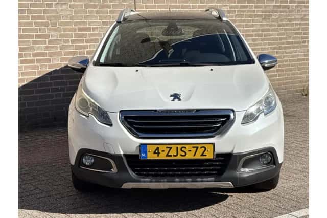 Peugeot 2008 (2015) thumbnail 5