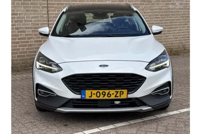Ford Focus (2020) thumbnail 5