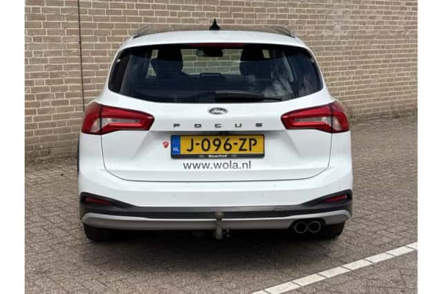 Ford Focus (2020) thumbnail 6
