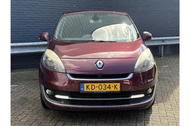 Renault Scénic (2013) thumbnail 5