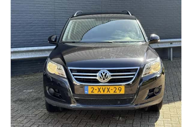Volkswagen Tiguan (2008) thumbnail 5